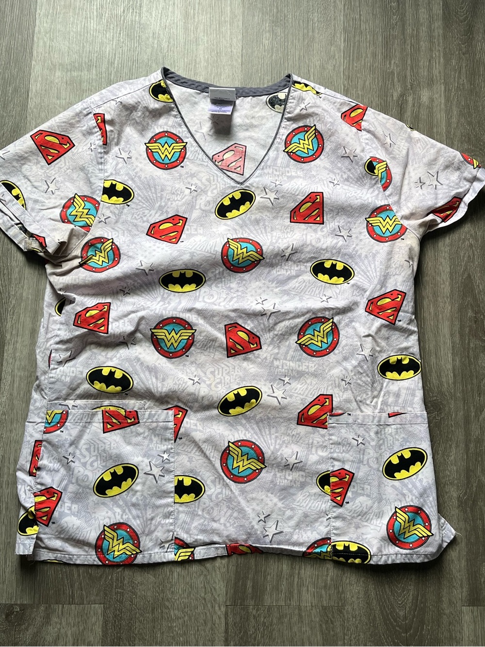 Women’s Medium Justice League Scrub Top